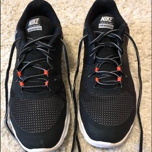 Nike tennis shoes for women. Size 8.5.